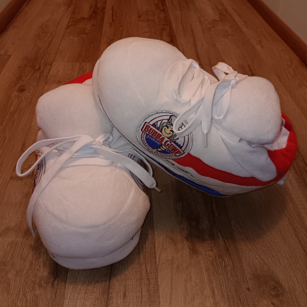 BUBBA GUMP | FORREST GUMP RUNNING SHOES | ADULT SLIPPERS  SIZE SMALL UNISEX